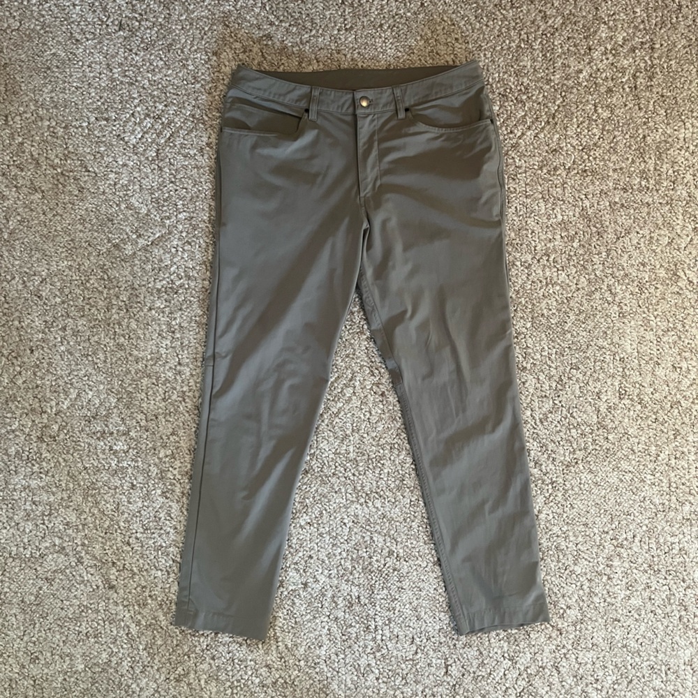 Lululemon Men’s ABC Slim Fit Grey Sage Pants 34W x 30L
